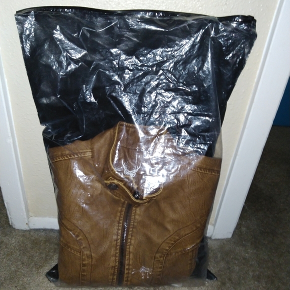 Leather Jacket - Picture 6 of 8